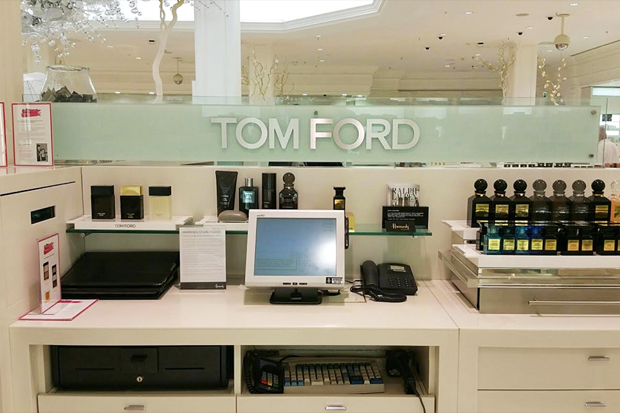 Corporate Retail Signage, Harrods - Tomford counter